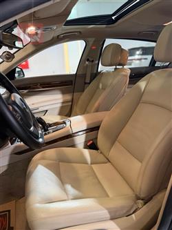 بي ام دبليو الفئة 7